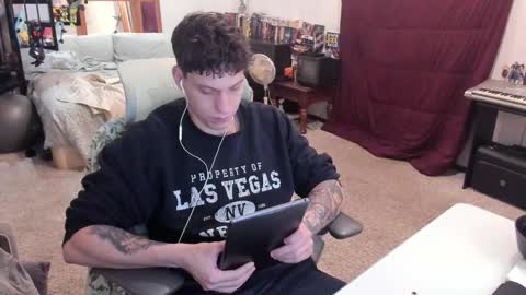 Brock Lee Reynolds online show from September 19, 3:52 am