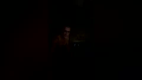 Snapshot of brodienewport chatting on January 6, 1:20 am brodienewport online show from January 6, 1:20 am