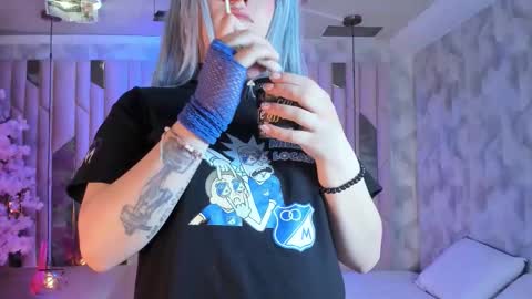 Snapshot of broklin_white23 chatting on February 1, 3:32 pm online show from February 1, 3:32 pm