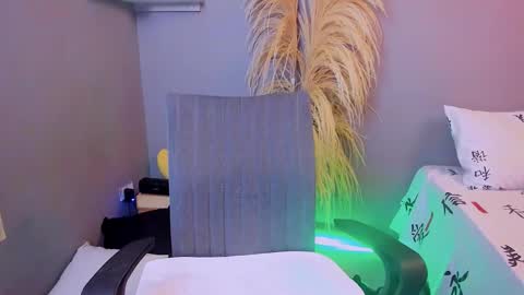 Snapshot of brook888_ chatting on October 1, 3:23 am Brook online show from October 1, 3:23 am