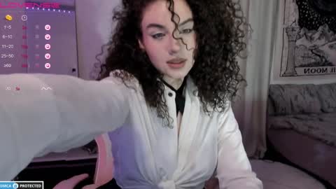 Snapshot of brookchills chatting on December 7, 6:48 pm Brook Help me collect 100 reactions online show from December 7, 6:48 pm