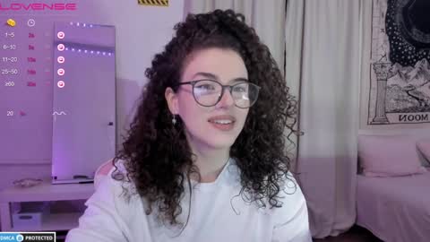 Snapshot of brookchills chatting on December 19, 8:13 pm Brook Help me collect 100 reactions online show from December 19, 8:13 pm