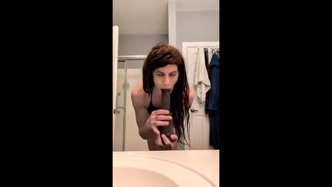 Snapshot of brookiebabyyyx3 chatting on April 2, 9:12 pm brooke online show from April 2, 9:12 pm