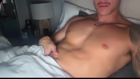BrooklynTay online show from May 7, 11:04 am