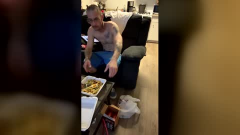 Snapshot of broson369 chatting on April 6, 5:19 am broson369 online show from April 6, 5:19 am