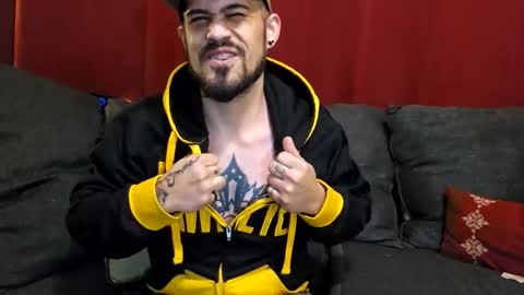 Snapshot of brownboyt chatting on November 7, 8:14 am brownboyt online show from November 7, 8:14 am