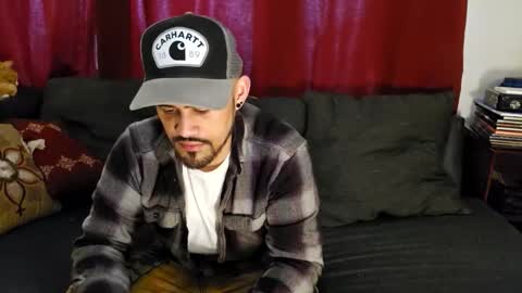 Snapshot of brownboyt chatting on November 29, 7:39 pm brownboyt online show from November 29, 7:39 pm