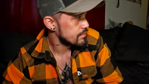 brownboyt online show from February 19, 3:52 pm