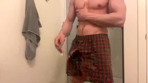 browndaddy4713 online show from March 11, 6:30 am