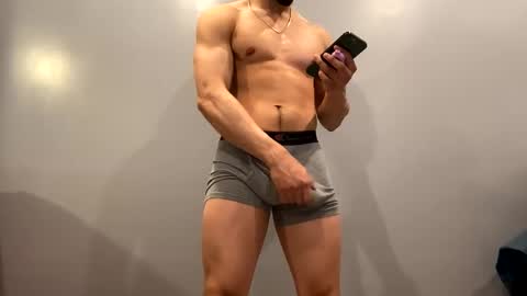 browndaddy4713 online show from March 23, 10:25 pm