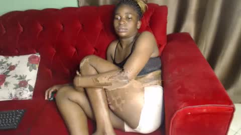 Snapshot of brownebony4 chatting on January 8, 9:32 am Brownie online show from January 8, 9:32 am