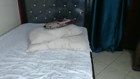 Brownie online show from October 8, 5:05 am