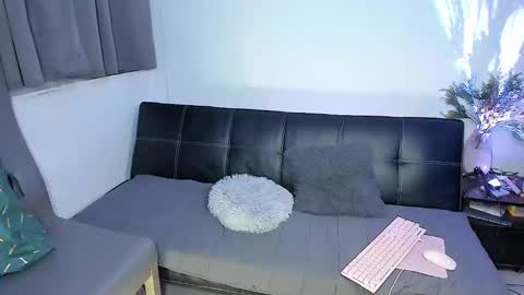 Snapshot of browngirl69 chatting on March 9, 1:04 am miss muller online show from March 9, 1:04 am