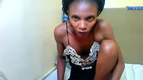 brownminaj_ online show from March 2, 6:04 pm