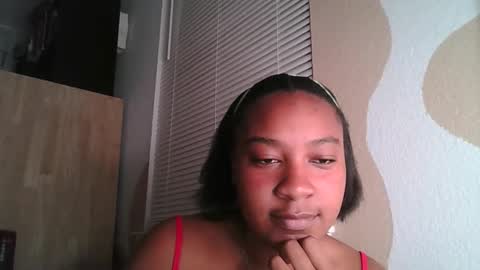 Brownsuagrcutie online show from October 29, 11:17 pm