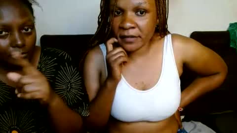 Snapshot of browntatianah chatting on August 2, 9:35 pm Tatianah online show from August 2, 9:35 pm