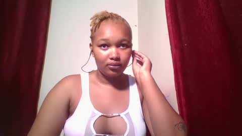 Snapshot of browny_candyz chatting on December 9, 3:07 am Tracy online show from December 9, 3:07 am