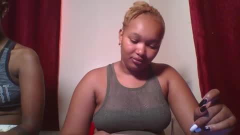 Snapshot of browny_candyz chatting on December 10, 8:51 am Tracy online show from December 10, 8:51 am