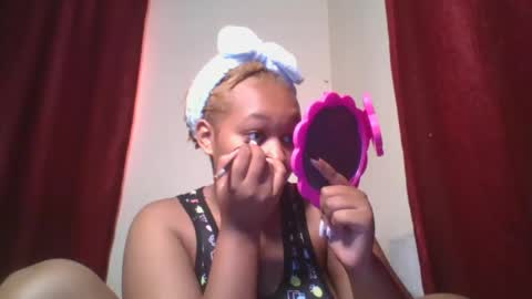 Snapshot of browny_candyz chatting on December 13, 4:33 am Tracy online show from December 13, 4:33 am