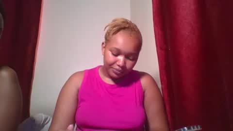 Snapshot of browny_candyz chatting on December 15, 12:38 pm Tracy online show from December 15, 12:38 pm