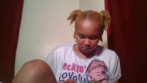 Snapshot of browny_candyz chatting on December 21, 5:07 pm Tracy online show from December 21, 5:07 pm