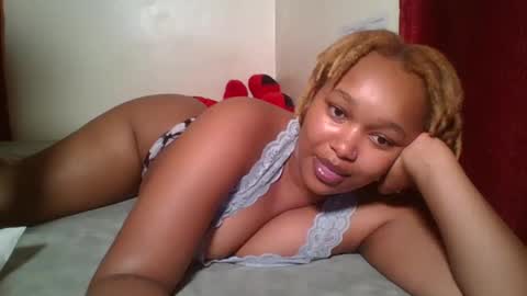 Snapshot of browny_candyz chatting on December 23, 4:01 am Tracy online show from December 23, 4:01 am