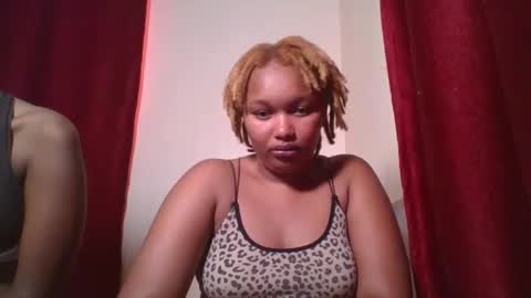 Snapshot of browny_candyz chatting on December 23, 11:25 am Tracy online show from December 23, 11:25 am