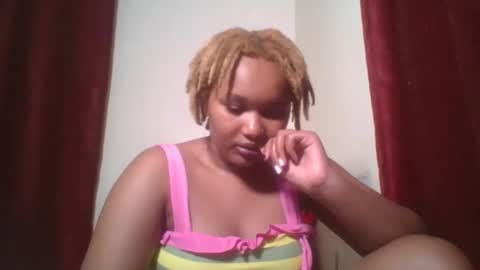 Snapshot of browny_candyz chatting on December 24, 5:44 pm Tracy online show from December 24, 5:44 pm