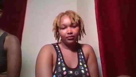Snapshot of browny_candyz chatting on December 27, 1:07 pm Tracy online show from December 27, 1:07 pm