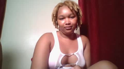 Snapshot of browny_candyz chatting on December 30, 2:31 am Tracy online show from December 30, 2:31 am