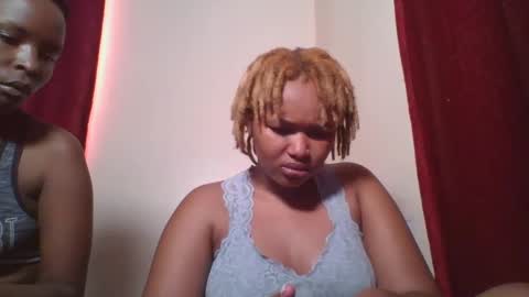 Snapshot of browny_candyz chatting on December 30, 9:37 am Tracy online show from December 30, 9:37 am