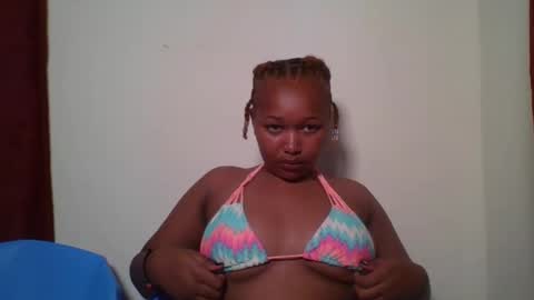 Snapshot of browny_candyz chatting on January 13, 10:36 am Tracy online show from January 13, 10:36 am