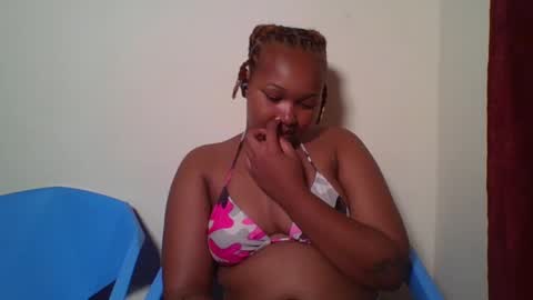 Snapshot of browny_candyz chatting on January 13, 7:31 pm Tracy online show from January 13, 7:31 pm
