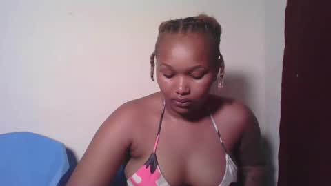 Snapshot of browny_candyz chatting on January 18, 6:32 pm Tracy online show from January 18, 6:32 pm