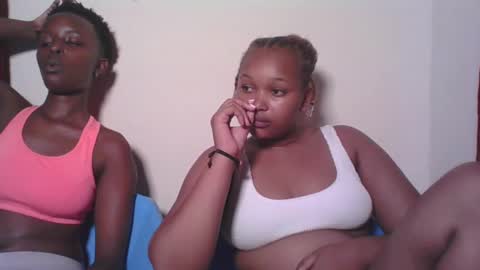 Snapshot of browny_candyz chatting on January 19, 2:17 pm Tracy online show from January 19, 2:17 pm
