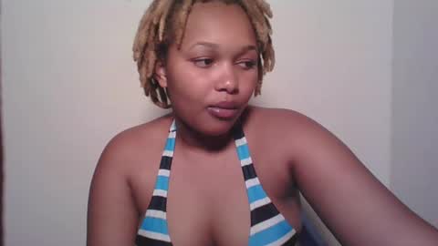 Snapshot of browny_candyz chatting on January 26, 8:56 pm Tracy online show from January 26, 8:56 pm