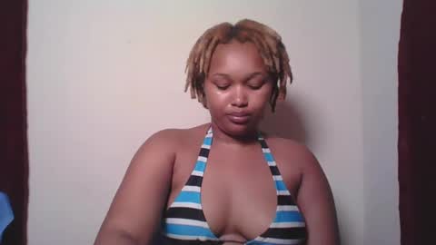 Snapshot of browny_candyz chatting on January 27, 7:24 pm Tracy online show from January 27, 7:24 pm