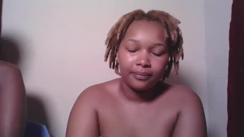 Snapshot of browny_candyz chatting on January 28, 2:32 am Tracy online show from January 28, 2:32 am