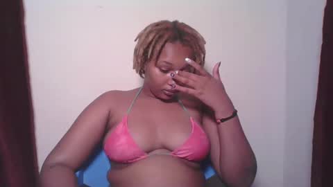 Snapshot of browny_candyz chatting on January 29, 2:53 pm Tracy online show from January 29, 2:53 pm