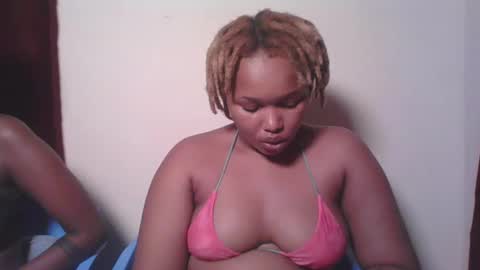 Snapshot of browny_candyz chatting on January 29, 6:28 pm Tracy online show from January 29, 6:28 pm