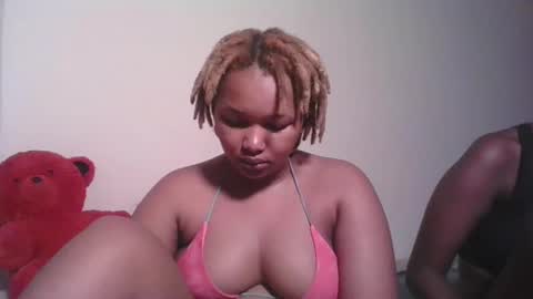 Snapshot of browny_candyz chatting on January 30, 2:16 am Tracy online show from January 30, 2:16 am