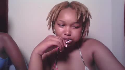 Snapshot of browny_candyz chatting on February 2, 12:13 pm Tracy online show from February 2, 12:13 pm