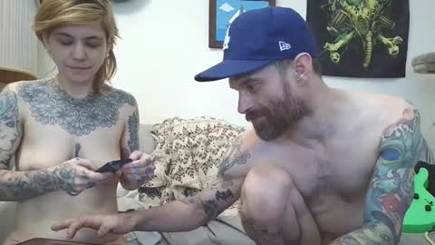 Snapshot of brt37 chatting on February 3, 6:40 am Canadiantryoncouple online show from February 3, 6:40 am