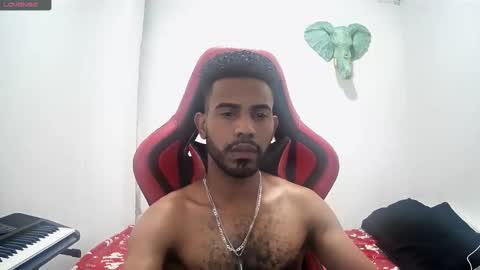 bruce_1111 online show from November 8, 6:51 pm