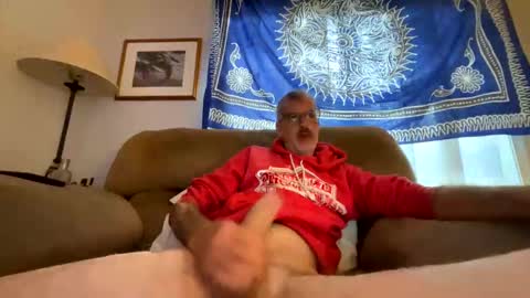 Snapshot of bruce_918 chatting on September 23, 1:03 pm Bruce online show from September 23, 1:03 pm