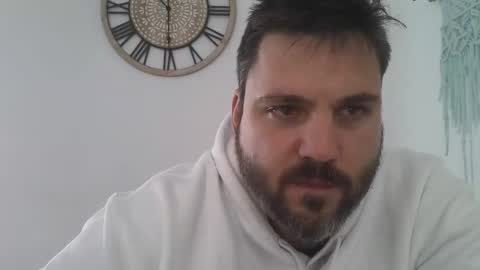 Snapshot of bruce_wayne34 chatting on February 24, 9:29 am Bruce Wayne online show from February 24, 9:29 am