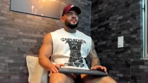 brucedallas online show from May 15, 11:45 pm