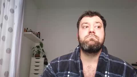 Snapshot of brucemf chatting on October 13, 4:07 pm Bruce online show from October 13, 4:07 pm