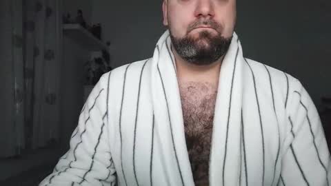 Snapshot of brucemf chatting on October 19, 3:51 am Bruce online show from October 19, 3:51 am