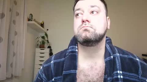 Snapshot of brucemf chatting on October 28, 7:49 pm Bruce online show from October 28, 7:49 pm